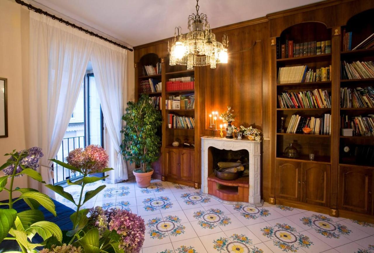 Don Valerio Sorrento Apartment Luaran gambar